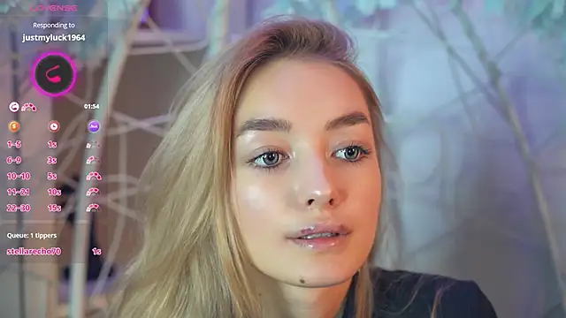 Snapshot of FlairCunard chatting on December 2024 03:19:01 PM FlairCunard online show from December 2024 03:19:01 PM