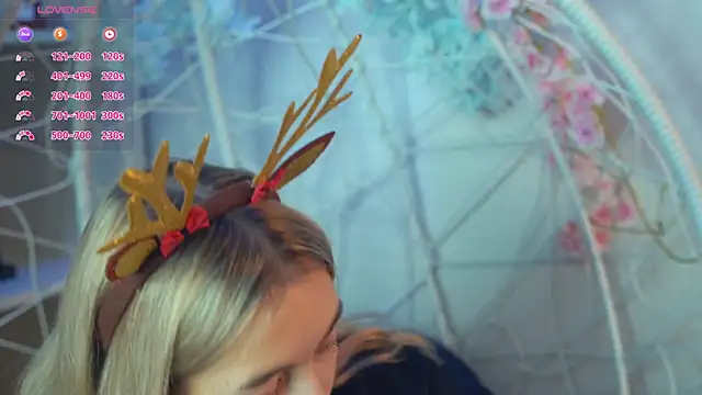 Snapshot of FlairCunard chatting on December 2024 03:04:01 PM FlairCunard online show from December 2024 03:04:01 PM