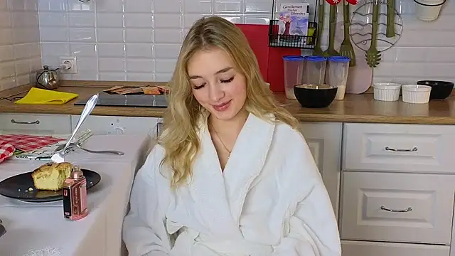 Snapshot of FlairCunard chatting on December 2024 10:48:01 AM FlairCunard online show from December 2024 10:48:01 AM