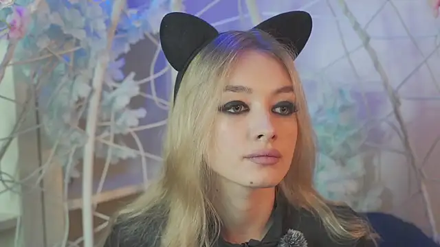 Snapshot of FlairCunard chatting on February 2025 04:56:02 PM FlairCunard online show from February 2025 04:56:02 PM