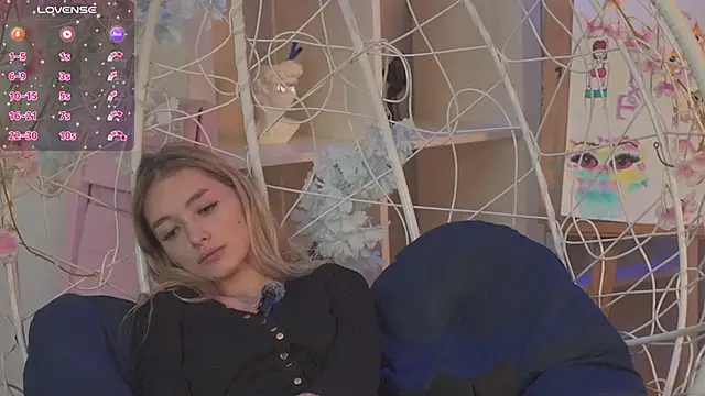 Snapshot of FlairCunard chatting on February 2025 12:46:01 AM FlairCunard online show from February 2025 12:46:01 AM