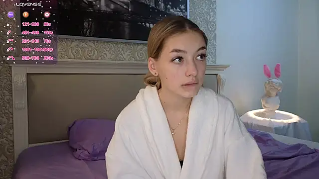 Snapshot of FlairCunard chatting on February 2025 03:47:01 PM FlairCunard online show from February 2025 03:47:01 PM