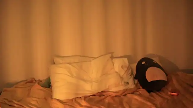 Luna OrionSky online show from November 2025 04:39:01 PM