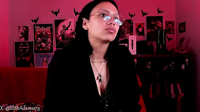 lilith-deveraux online show from April 2026 05:06:01 PM