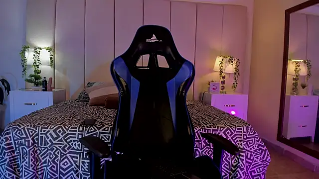 dayanne07 online show from December 2025 01:46:02 AM