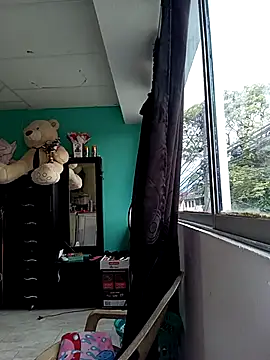 Karii-R online show from April 2026 06:39:01 PM