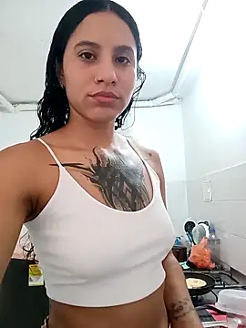Snapshot of Karii-R chatting on May 2026 03:09:02 PM Karii-R online show from May 2026 03:09:02 PM