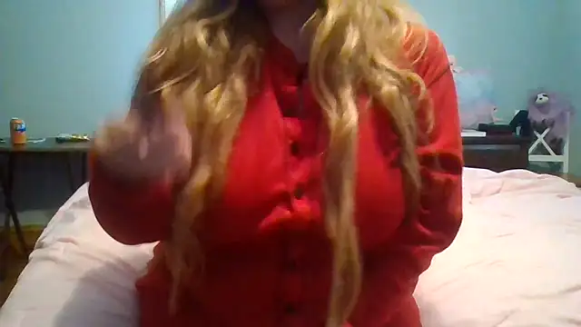 Snapshot of messyclumsyprincess chatting on February 2025 04:11:02 PM messyclumsyprincess online show from February 2025 04:11:02 PM