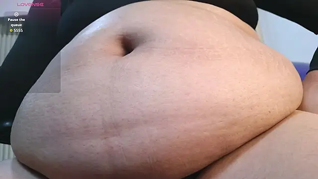 Snapshot of virtual_charm chatting on November 2025 02:42:01 PM virtual charm online show from November 2025 02:42:01 PM