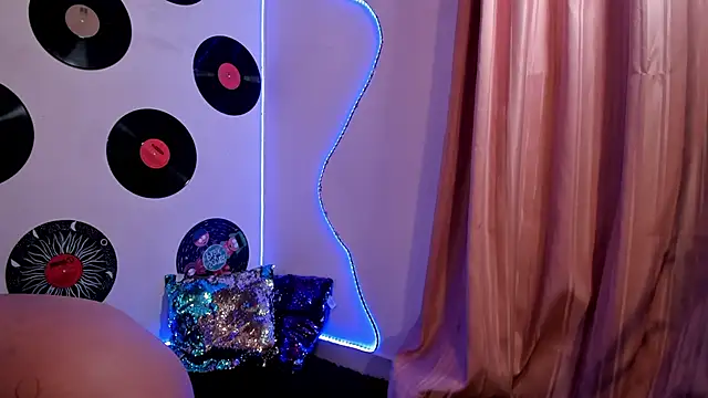  dahian14  online show from January 2025 12:31:02 AM