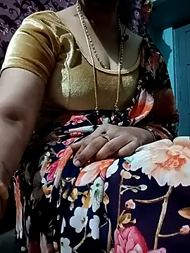 Snapshot of gunjan22 chatting on January 2025 06:20:02 AM gunjan22 online show from January 2025 06:20:02 AM