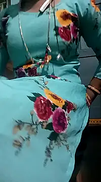 Snapshot of gunjan22 chatting on January 2025 03:32:02 PM gunjan22 online show from January 2025 03:32:02 PM