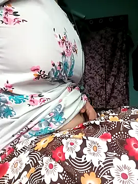 Snapshot of gunjan22 chatting on October 2025 06:22:02 AM gunjan22 online show from October 2025 06:22:02 AM