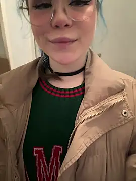 MaddisonHaas online show from January 2025 08:04:01 PM