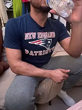 KySir1990 online show from November 2025 12:20:02 AM