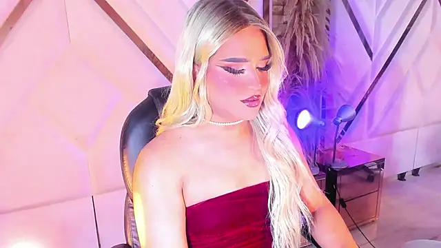 Snapshot of Elody_Preysler69 chatting on December 2025 03:35:02 AM Elody Preysler69 online show from December 2025 03:35:02 AM