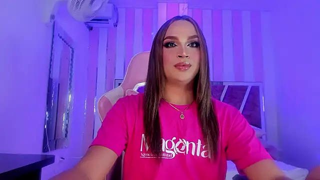 Snapshot of KylieVictoria chatting on December 2025 04:17:02 AM KylieVictoria online show from December 2025 04:17:02 AM