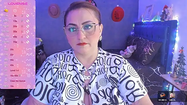 Snapshot of Ivonnee__ chatting on January 2025 03:00:02 AM Ivonnee   online show from January 2025 03:00:02 AM