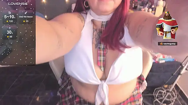 Snapshot of Ivonnee__ chatting on February 2025 05:13:02 AM Ivonnee   online show from February 2025 05:13:02 AM