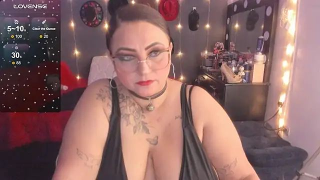 Snapshot of Ivonnee__ chatting on March 2025 01:48:01 AM Ivonnee   online show from March 2025 01:48:01 AM