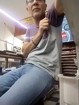 Snapshot of barboza991 chatting on February 2026 06:50:01 PM barboza991 online show from February 2026 06:50:01 PM