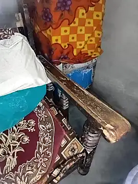 Shanaya Hotty online show from December 2024 10:00:02 PM