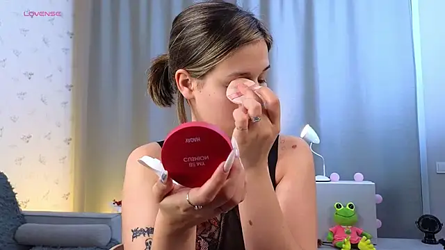 EthalGold online show from October 2025 03:01:02 AM