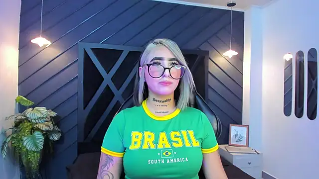 Alahia Dangelo online show from September 2025 11:21:01 AM