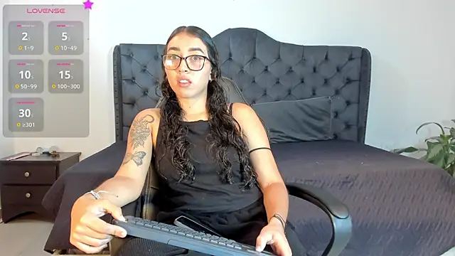  maria foxx  online show from October 2025 09:24:01 PM