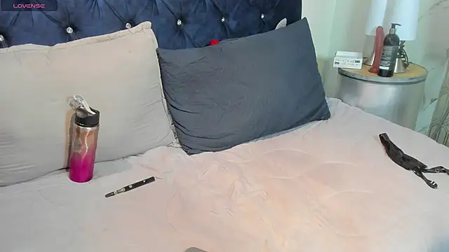  maria foxx  online show from April 2026 09:39:33 PM