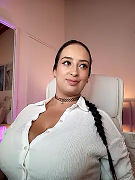 Snapshot of DaniRousse chatting on February 2025 04:10:01 PM DaniRousse online show from February 2025 04:10:01 PM