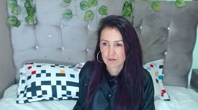 saray hot202cl online show from January 2025 02:38:02 AM