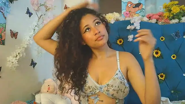 Milkdulce1 online show from May 2026 01:30:02 PM