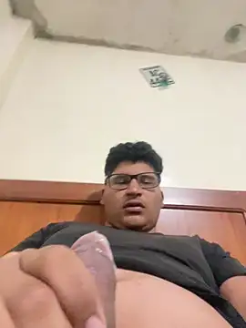 Snapshot of Ruk436 chatting on December 2024 03:49:01 AM Ruk436 online show from December 2024 03:49:01 AM