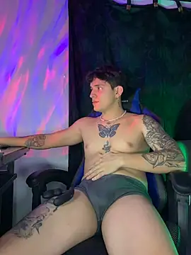 Aangelhot online show from February 2025 01:40:02 AM