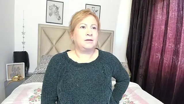 Snapshot of MonyCassius chatting on November 2025 12:27:02 PM MonyCassius online show from November 2025 12:27:02 PM