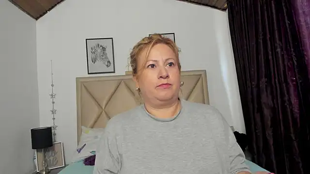 MonyCassius online show from April 2026 01:45:02 PM