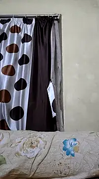 Snapshot of yoursweety09 chatting on January 2025 02:35:01 PM yoursweety09 online show from January 2025 02:35:01 PM