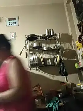 Snapshot of yoursweety09 chatting on March 2025 06:18:01 PM yoursweety09 online show from March 2025 06:18:01 PM