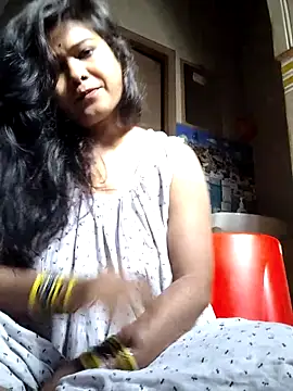 Snapshot of yoursweety09 chatting on March 2025 02:21:01 AM yoursweety09 online show from March 2025 02:21:01 AM