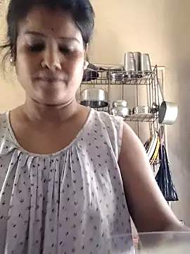 Snapshot of yoursweety09 chatting on March 2025 07:04:02 AM yoursweety09 online show from March 2025 07:04:02 AM