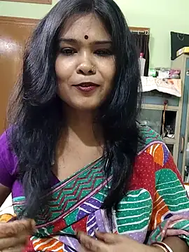 Snapshot of yoursweety09 chatting on October 2025 07:52:01 AM yoursweety09 online show from October 2025 07:52:01 AM