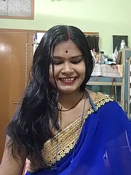 yoursweety09 online show from April 2026 01:41:02 PM