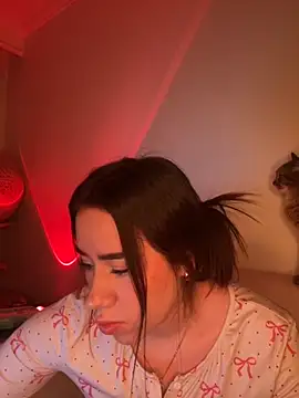 Im Valen Cute online show from November 2025 02:45:01 AM