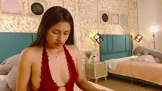 Snapshot of July_gh chatting on March 2025 11:45:01 PM July gh online show from March 2025 11:45:01 PM