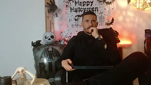 Snapshot of Reiko_85_ chatting on October 2025 03:08:01 PM Reiko 85 online show from October 2025 03:08:01 PM