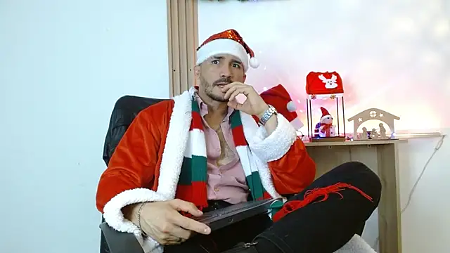 Snapshot of Reiko_85_ chatting on December 2025 03:21:02 PM Reiko 85 online show from December 2025 03:21:02 PM