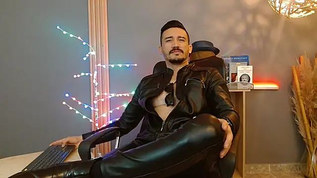 Snapshot of Reiko_85_ chatting on February 2026 02:36:01 PM Reiko 85 online show from February 2026 02:36:01 PM