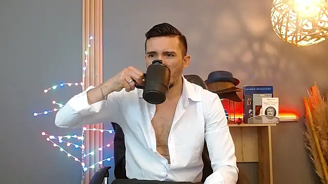 Snapshot of Reiko_85_ chatting on February 2026 02:38:02 PM Reiko 85 online show from February 2026 02:38:02 PM