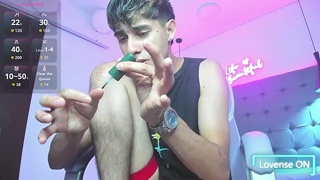 Dyla n18 online show from October 2025 10:21:01 PM